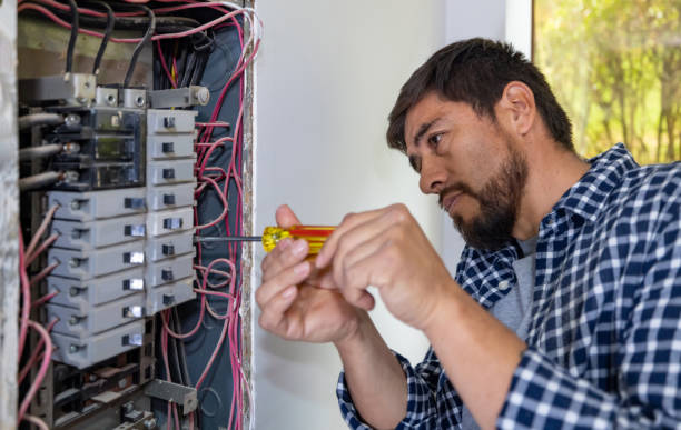 Best Affordable Emergency Electrician  in East Cleveland, OH
